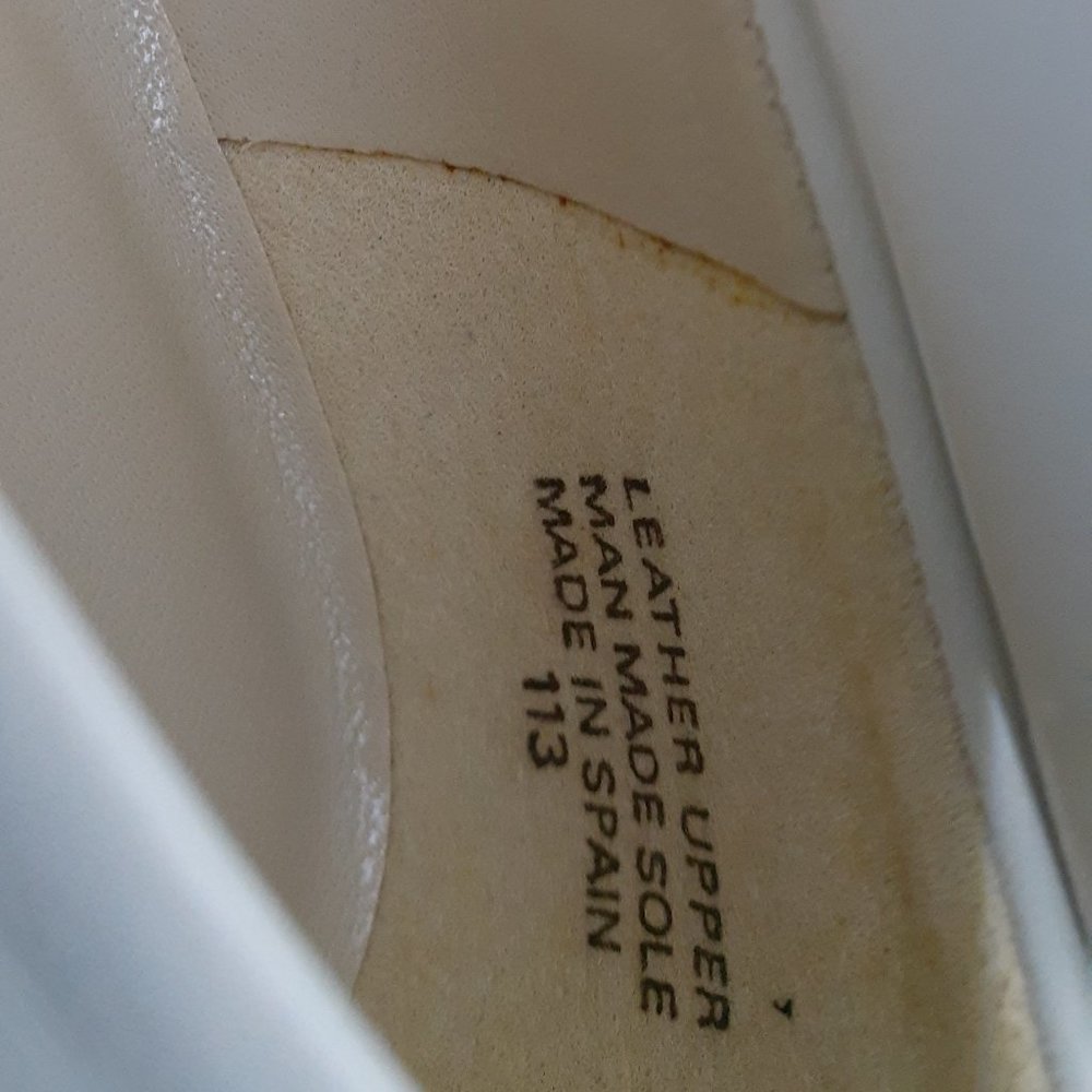 Etienne Aigner Pump - Picture 2 of 12
